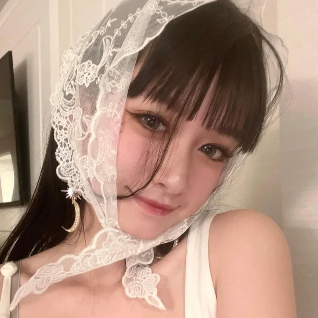 比耶稣更陌生 封面